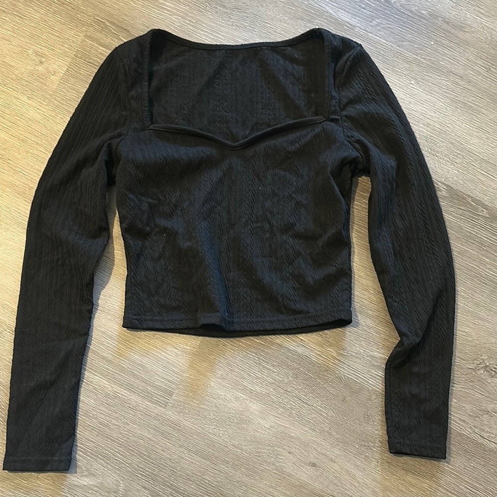 Black Long Sleeve Fitted Crop Blouse